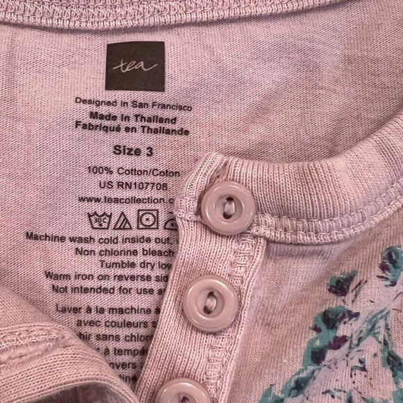 Tea Collection Girls Size 3 Shirt Purple Peacock Print 100% Cotton Short Sleeve - Picture 3 of 3